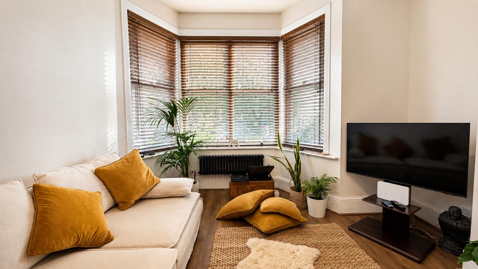 3 bed property in Silverlands Road, St. Leonards-On-Sea